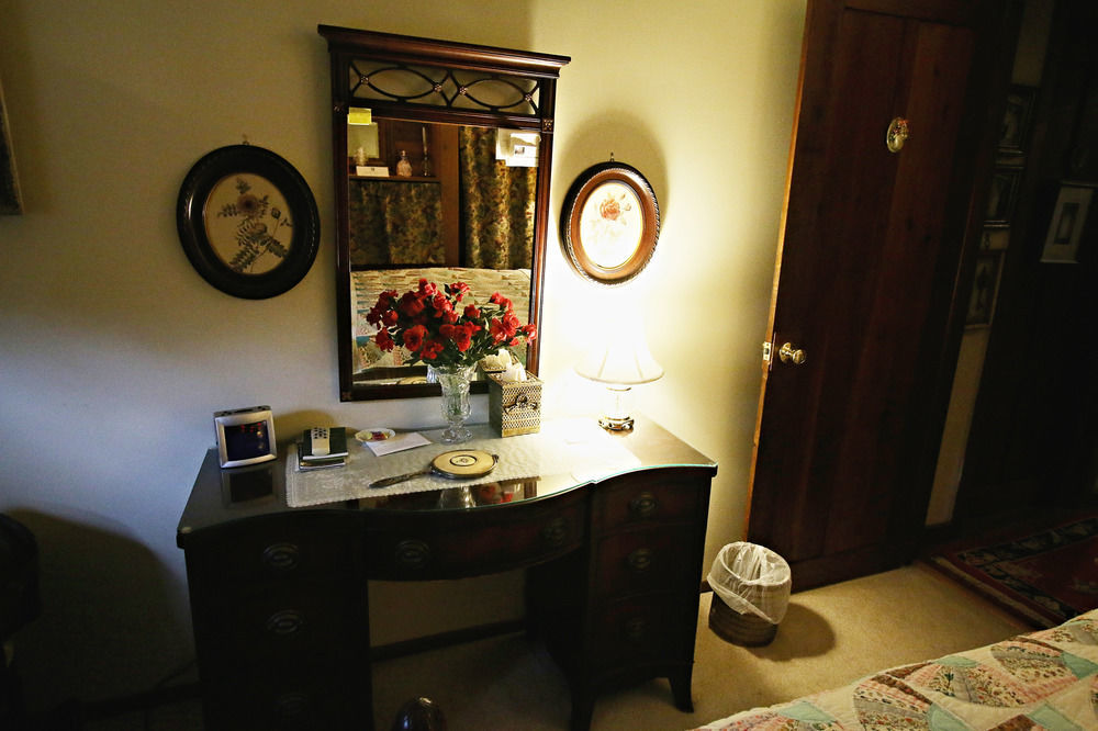 Ebenezer House Bed & Breakfast Burtonsville Exterior foto